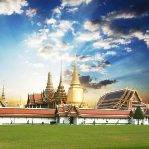 Thailand_Bangkok_Tour_Grand_Palace_and_Clouds_-_Colors_of_Asia_himalayangorilla